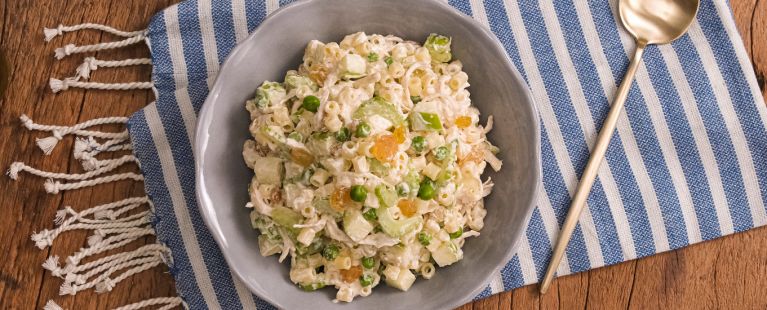 Salpicão de frango com macarrão