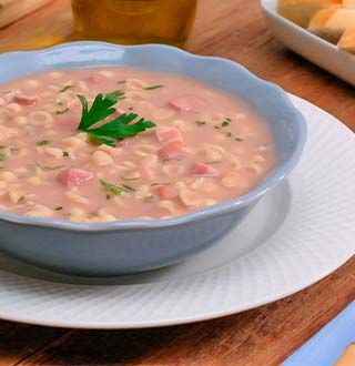 Receita Sopa de feijão com macarrão