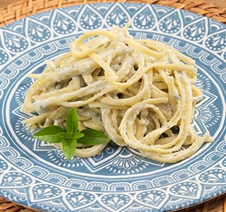Receita Macarrão ao molho 4 queijos