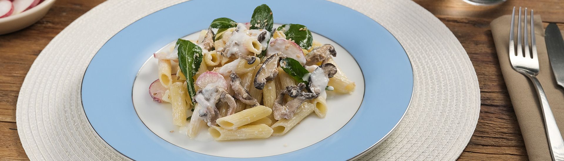 Macarrão gelado com shimeji e shitake