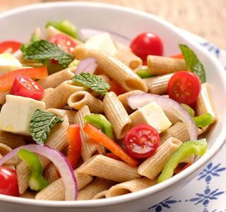 Receita Salada de macarrão integral