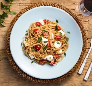 Receita Macarrão integral à caprese