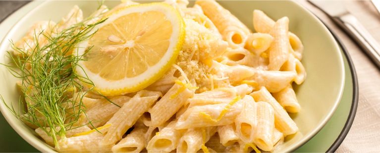 Macarrão com molho de limão siciliano